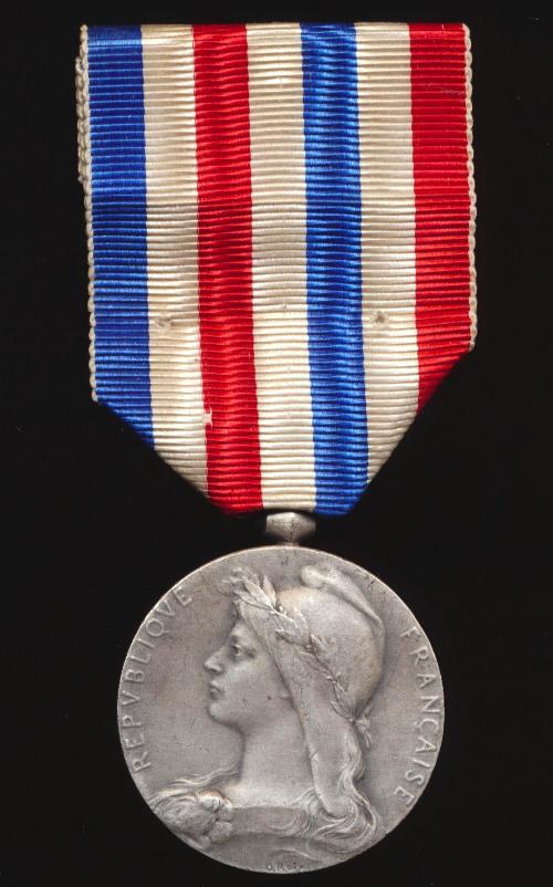 France: Medal of Honour of the Railways. 1st type in silvered bronze, named and dated 1932 (Medaille d'Honneur des Chemins de Fer, 1er modele, en bronze argente, attribute en 1932)