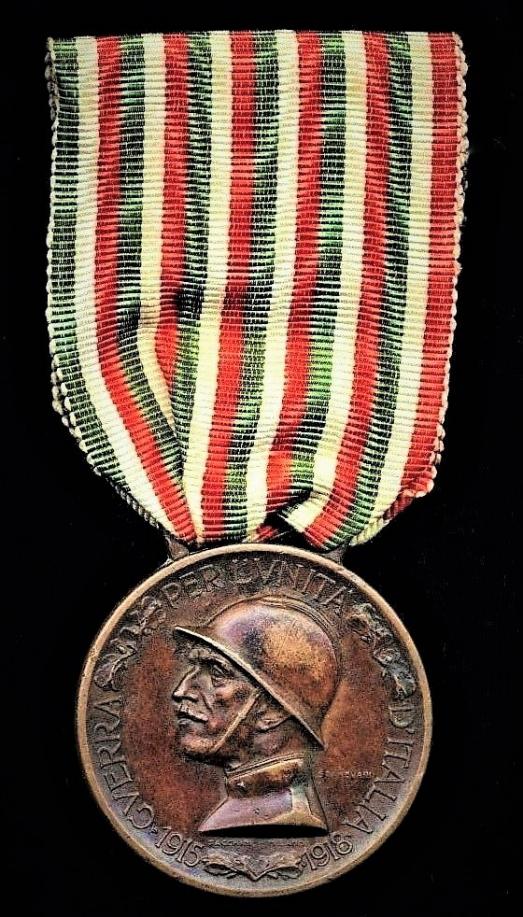 Italy: War Commemorative Medal 1915-1918. Type I. No clasp. With makers for 'Sacchini, Milano'