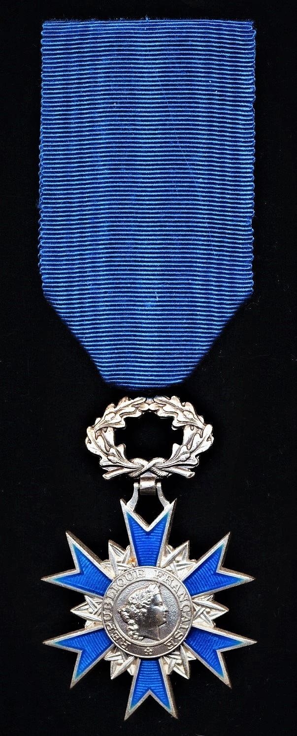 France: Order Of National Merit 1963- (Ordre National Du Merite 1963). 5th Class 'Chevaliers' silvered & enamel breast badge