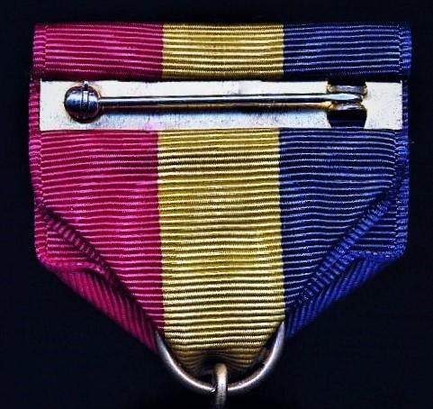United States: Navy and Marine Corps Medal