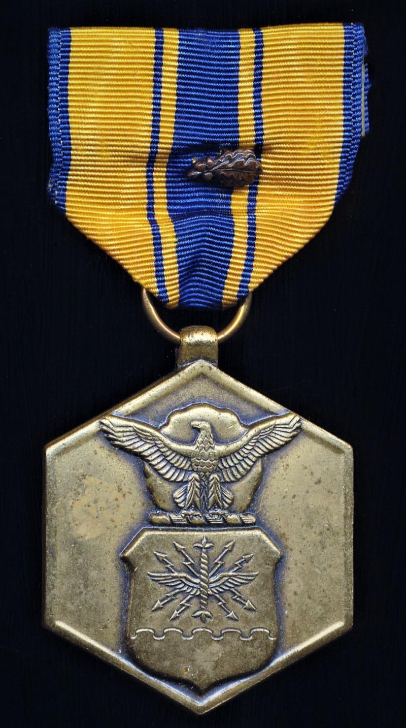 United States: Air Force Commendation Medal. With bronze 'Oakleaf Cluster' on riband (c.1958-1970)