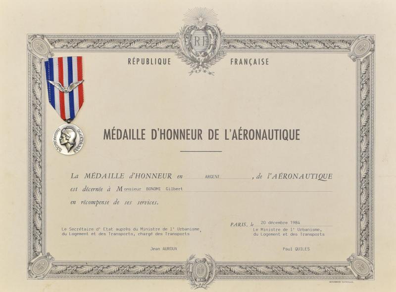 France: Aeronautical Medal of Honour (Medaille D'Honneur De 'Aeronautique). Silver. 3rd type medal (post 1978). With silver 'A' Aeronautic 'Wings' emblem on riband. Named and dated (G. Bonomi 1984)