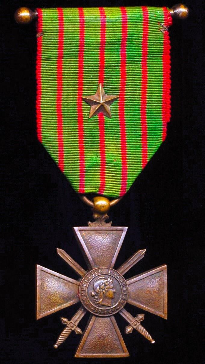 France: Cross of War 1914-1916 (Croix De Guerre 1914-1916). 'Year of Verdun', award with  1x citation emblem 'Bronze Stars' on the riband. Reverse of cross dated 1914-1916