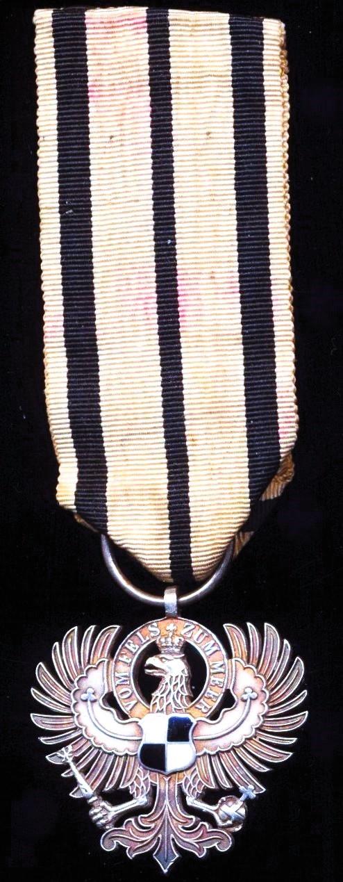 Germany (Imperial): Prussia House Order of Hohenzollern. 4th Class Members 'Inhaber' Eagle Badge. Silver with obverse centre enamelled shield. Un-marked & un-attributed