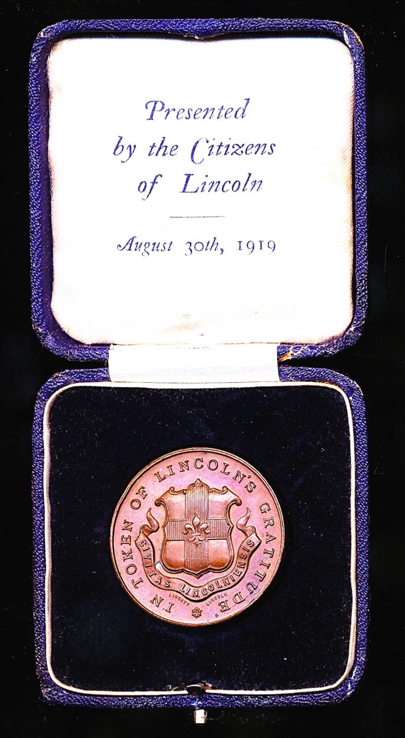 Great War era Tribute Medal: Lincoln, England. 'In Token of Lincoln's Gratitude'. The Great War 1914-1919. Bronze
