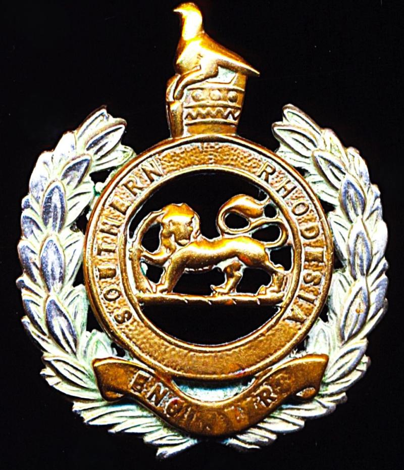 Southern Rhodesia Engineers. Bi-metal die-struck cap badge