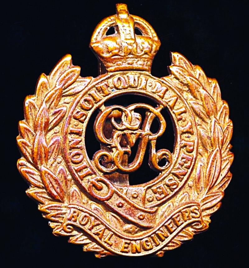 Royal Engineers. GV King's Crown gilding metal cap badge. Die-struck voided centre style