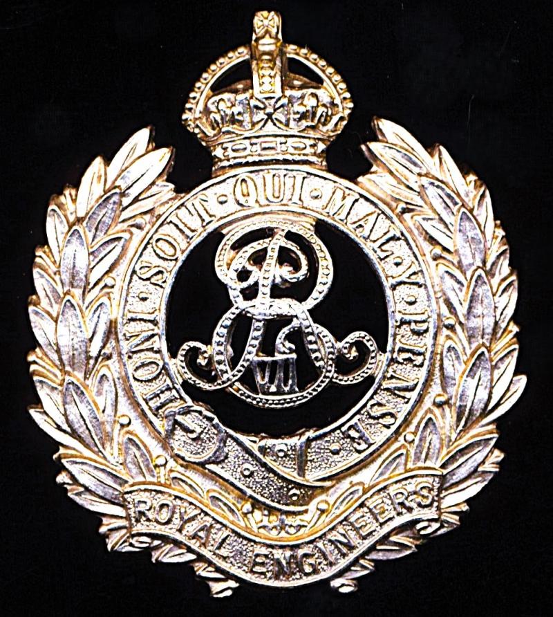 Royal Engineers. EDVII issue King's Crown die-struck white metal cap badge