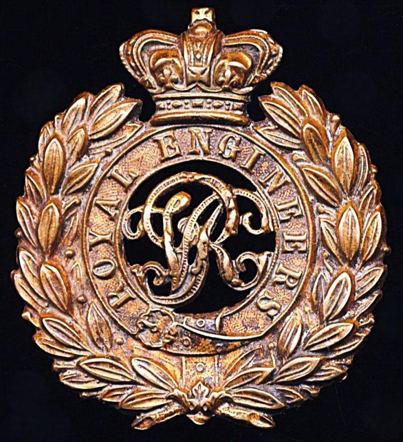 Royal Engineers. Victorian issue. Queen's Crown gilding metal die-pressed cap badge