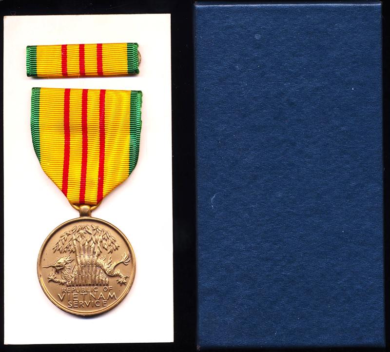 United States: Vietnam Service Medal. Medal set with companion loose riband bar