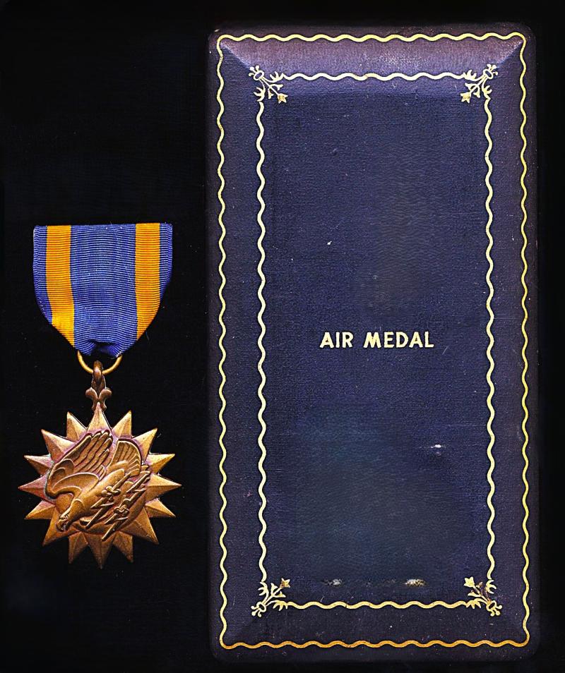 United States: Air Medal. Vietnam War issue (and through to 1975) issue. With maker marks. In case of issue