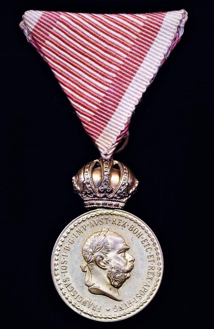 Austria (Empire): Military Merit Medal 'Signum Laudis'. Emperor Franz Joseph obverse. Bronze gilt on Wartime riband. Circa pre-1916