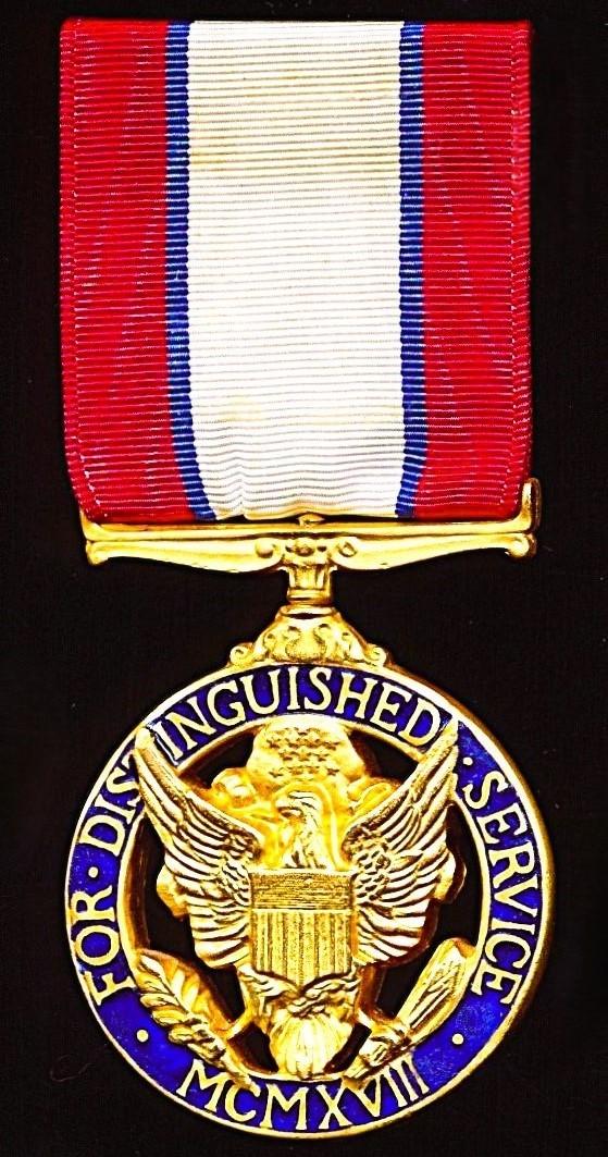 United States: Distinguished Service Medal (Army). Gilt and Enamel. Awarded circa 1990-2025