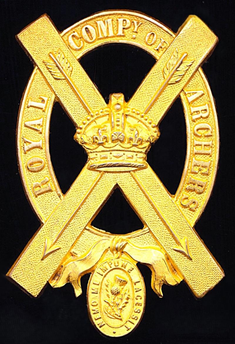 Scotland: Royal Company of Archers. Kings Crown. Gilded brass cap badge circa 1902-1952