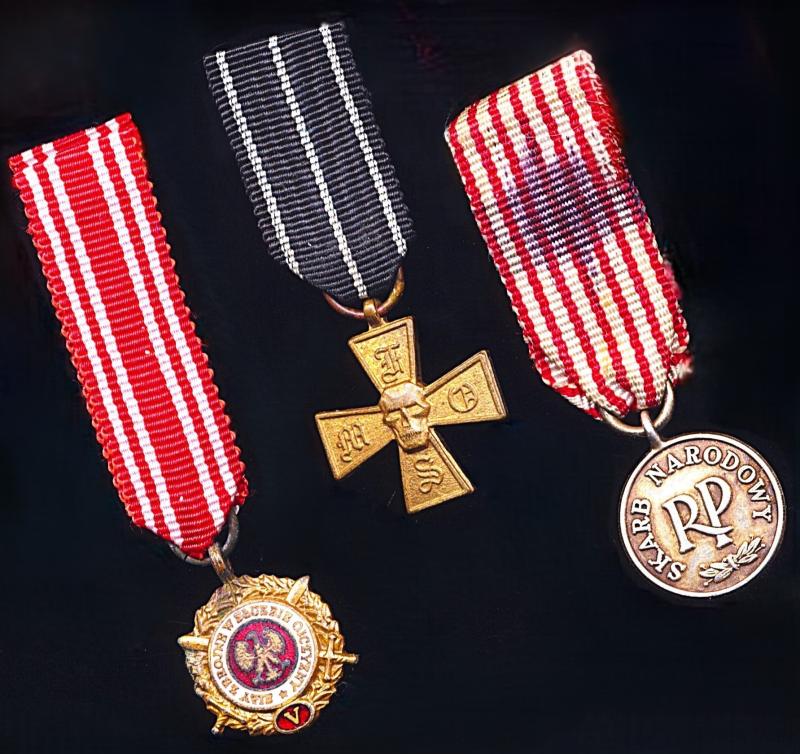 Poland: Lot of 3 x different miniature medals