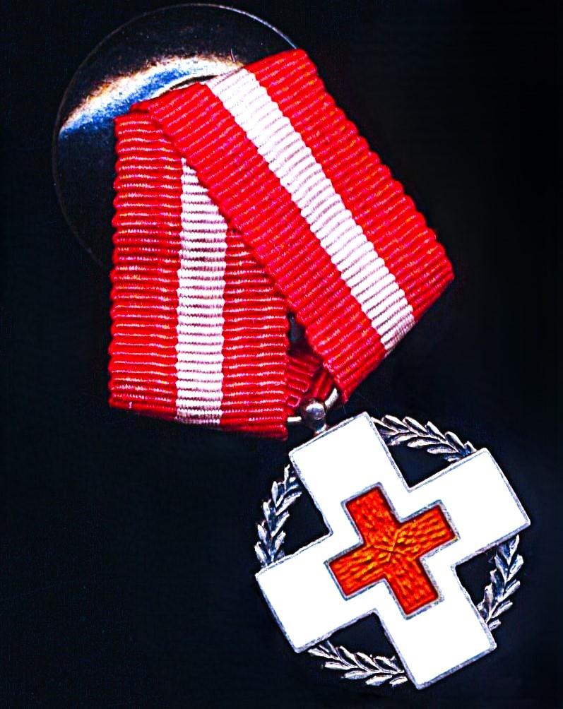 Denmark: Red Cross Service Medal for Relief Work 1939-1945. Silver & enamel. Miniature medal