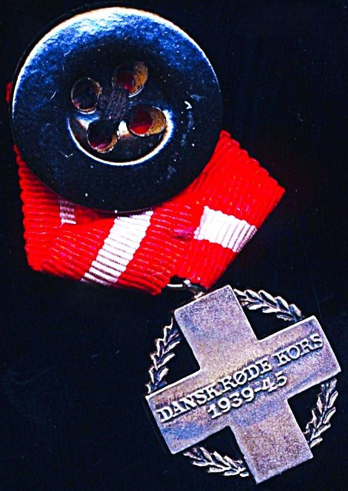 Denmark: Red Cross Service Medal for Relief Work 1939-1945. Silver & enamel. Miniature medal