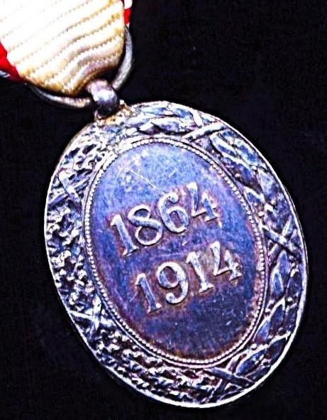 Austria (Imperial): The Medal for Services to the Red Cross. Silver grade with 'War Decoration' 1914-18. Miniature medal
