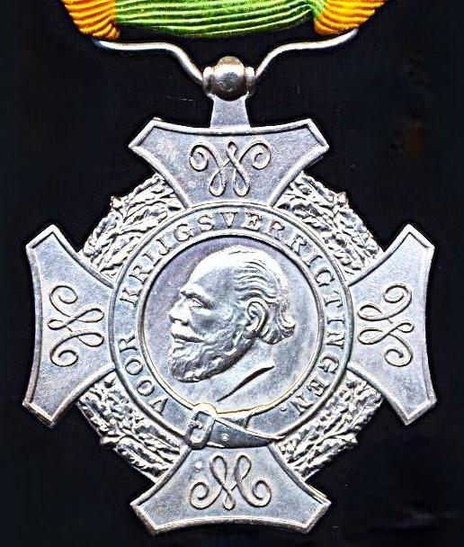 Netherlands Expeditions Cross (Expeditie-Kruis). 2nd Type Portrait Obverse. With 5 x clasps (or 'Gespen'). 'Atjeh 1896-1900', 'Atjeh 1901-1905','Zuid-Celebes 1905-1908', 'Klein Soenda-Eilanden' & 'Atjeh 1906-1910'