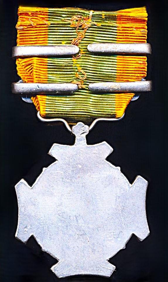 Netherlands Expeditions Cross (Expeditie-Kruis). 2nd Type Portrait Obverse. With 2 x clasps (or 'Gespen'). 'Timor 1911-'14' & ' W.Afd. Borneo 1912-'14'