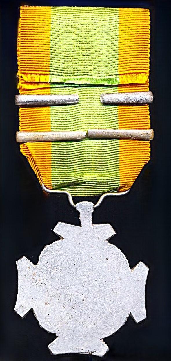 Netherlands Expeditions Cross (Expeditie-Kruis). 1st Type Portrait Obverse. With 2 x clasps (or 'Gespen') 'Atjeh 1875-1885' & 'Samalangan 1877'