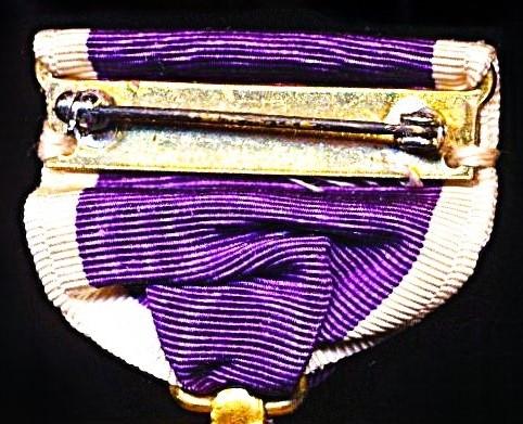 United States: Purple Heart Medal. Second World War issue (and of type awarded through Korean War and early Vietnam War)