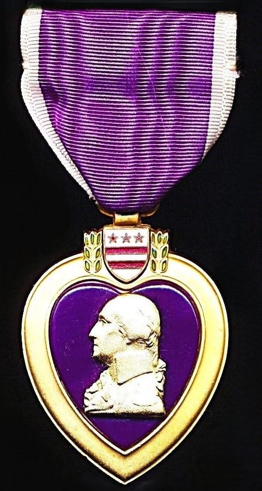 United States: Purple Heart Medal. A cased Second World War issue 'Set'. Circa issue 1945-1965 (including Second World War, Korean War and early Vietnam War)