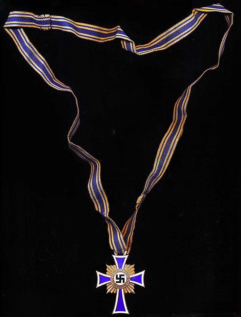 Germany (Third Reich): The Cross of Honour of the German Mother (Ehrenkreuz der Deutschen Mutter). 3rd Class (Bronze) neck badge