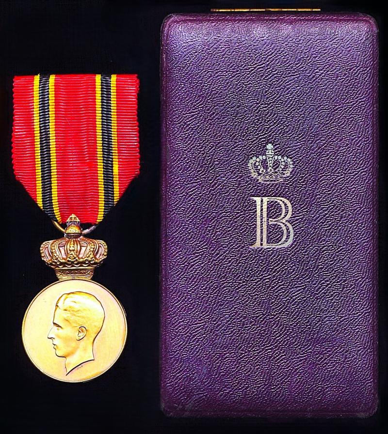 Belgium: Cased Royal Household Medal (Médaille de la Maison du Roi) .King Bauodin (1951-1993). Bronze issue