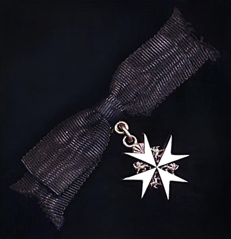 United Kingdom: Miniature The Order of St. John of Jerusalem: Officer (Sister) silver & enamel lady’s shoulder badge