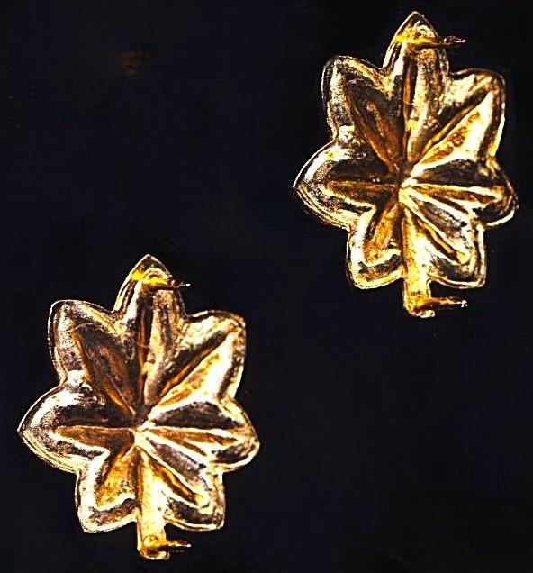 United States Army: Pair of Major's shoulder rank badges. Gilt
