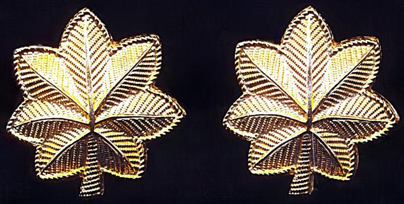 United States Army: Pair of Major's shoulder rank badges. Gilt